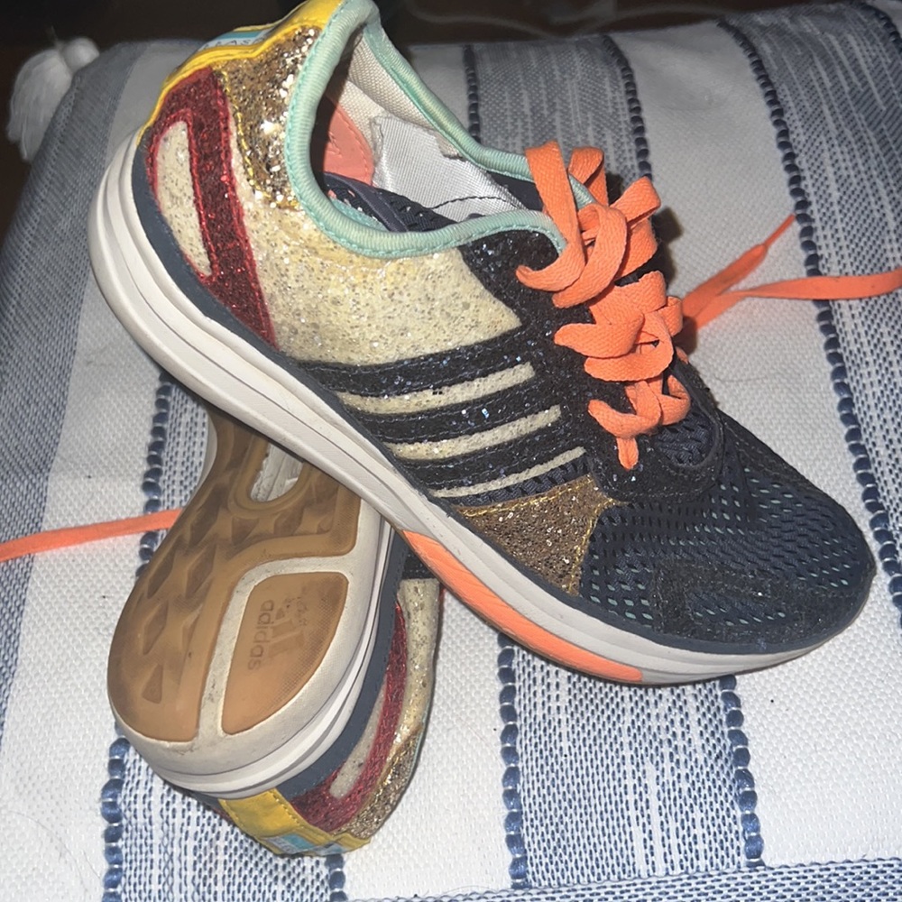 Shinny very light weight summer sneakers mint condition